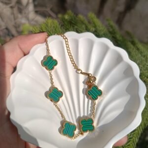 Green clover bracelet
