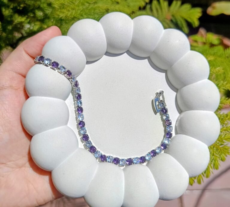 Iris Elegance Bracelet